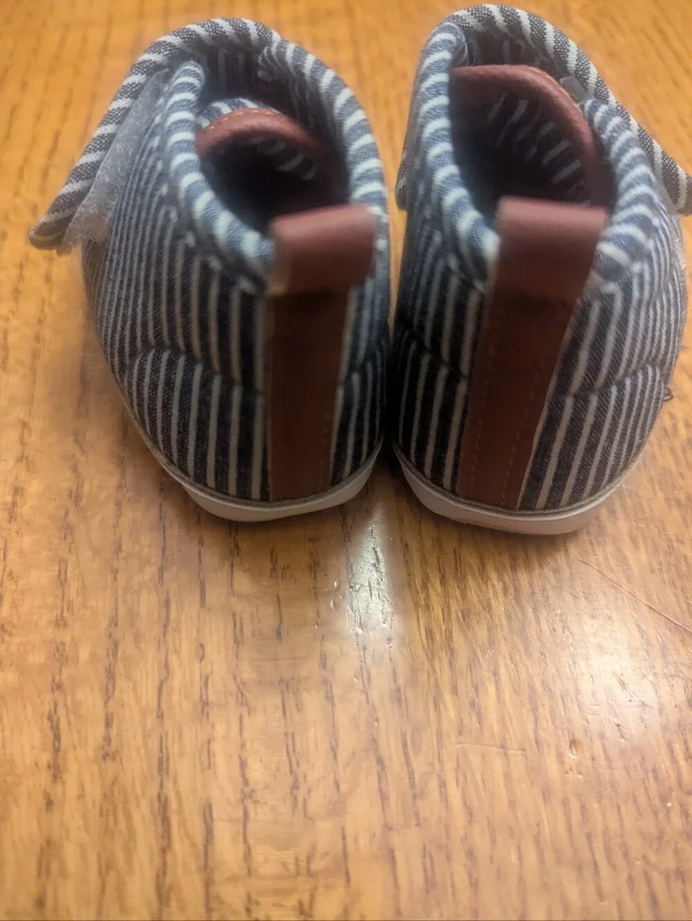 OshKosh Baby b'gosh Shoes│ Blue & White Striped │Hook and Loop │Size 2 │ 3-6M